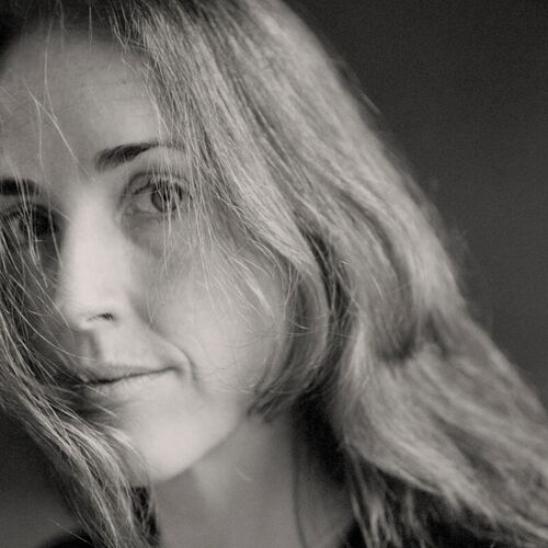 Artist_Laura_Murphy_1000x1000px_72dpi