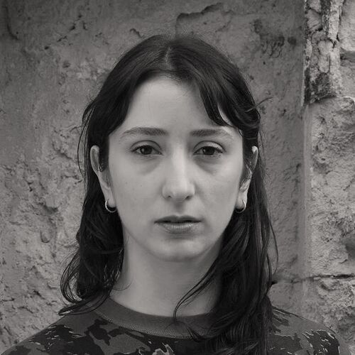 Headshot of a woman